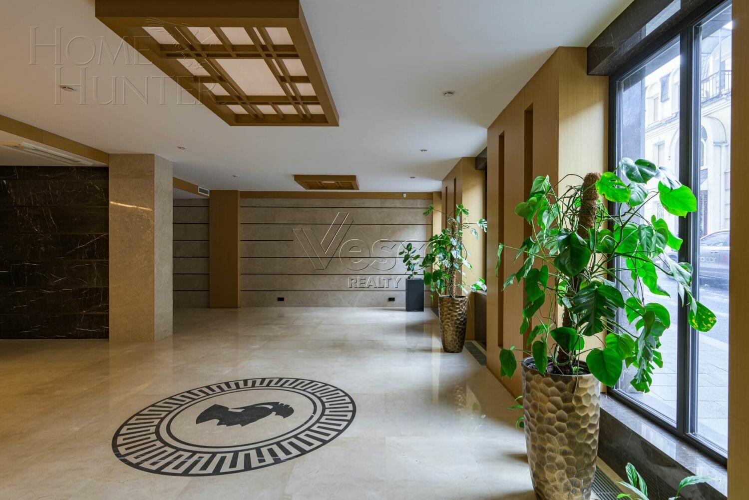 5-КОМН. КВАРТИРА С ОТДЕЛКОЙ 300 М² НА 7 ЭТАЖЕ