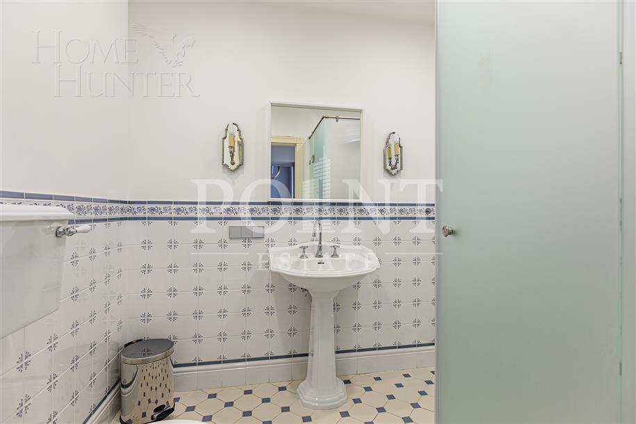 2-этажный коттедж 1 087 м² с отделкой