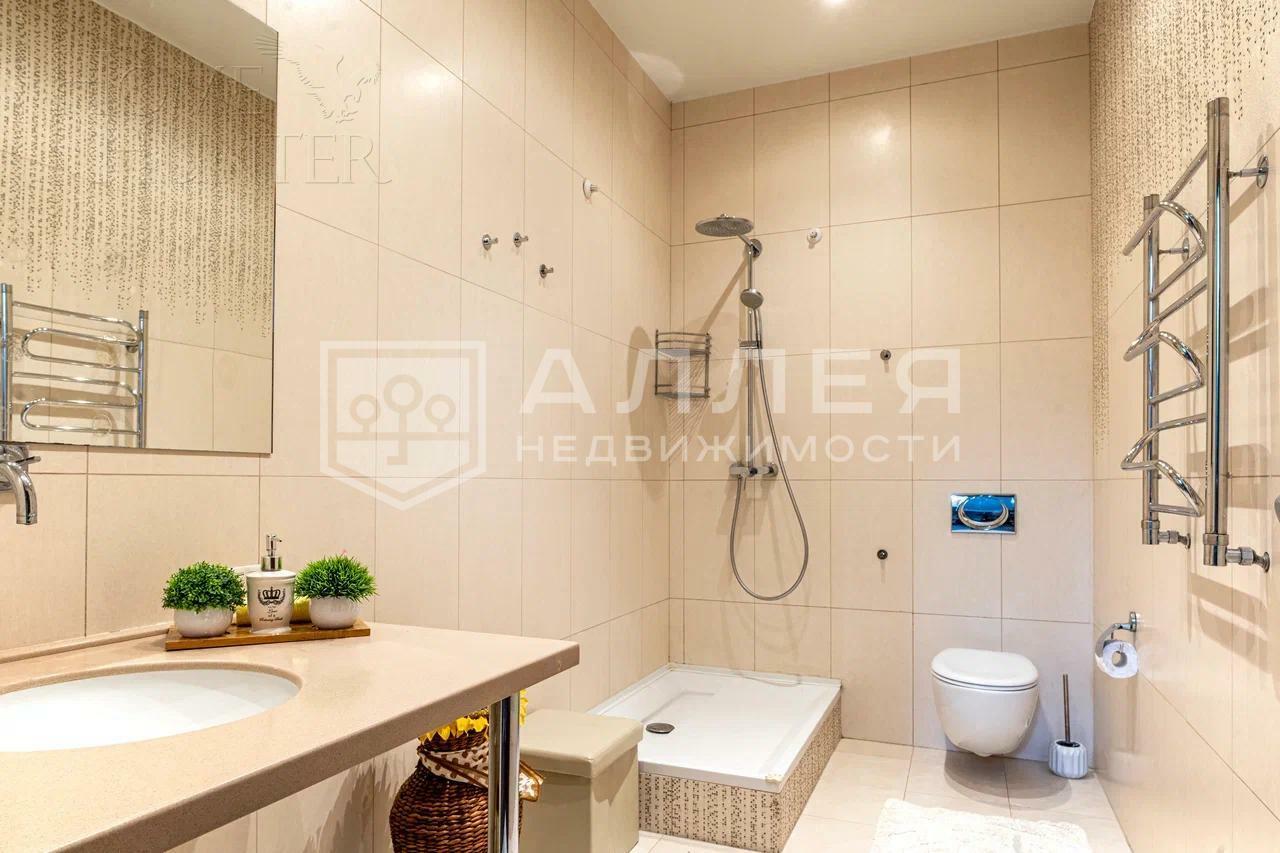 2-этажный коттедж 300 м² с отделкой