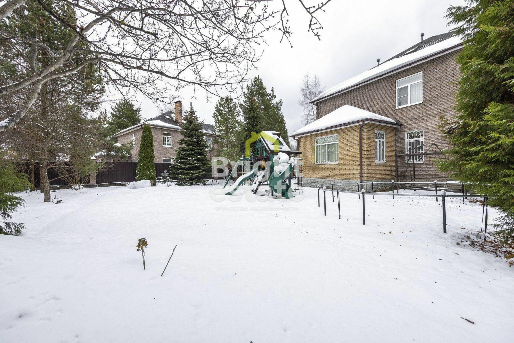 2-этажный коттедж 300 м² с отделкой