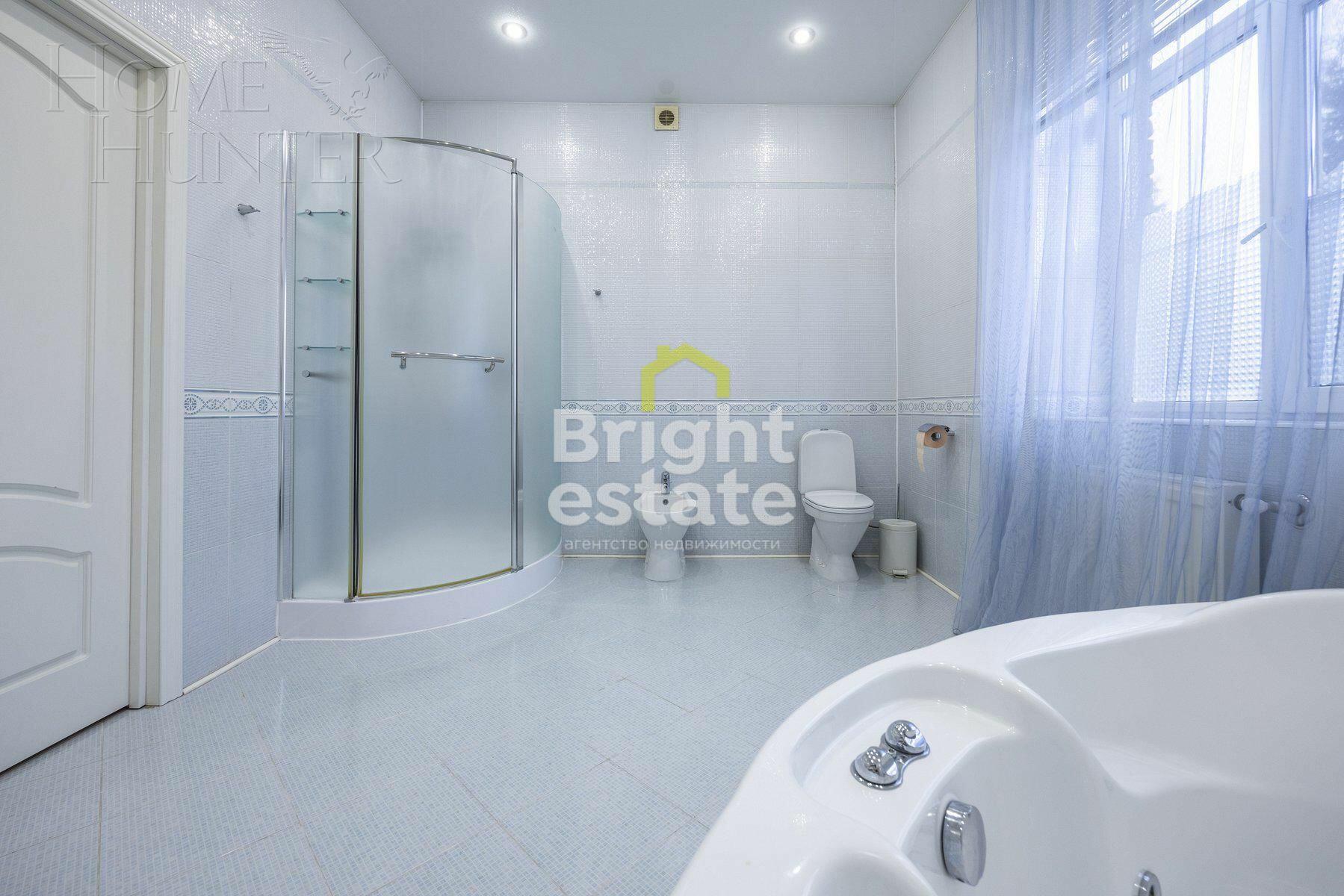 2-этажный коттедж 300 м² с отделкой