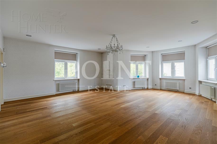 2-этажный коттедж 1 087 м² с отделкой