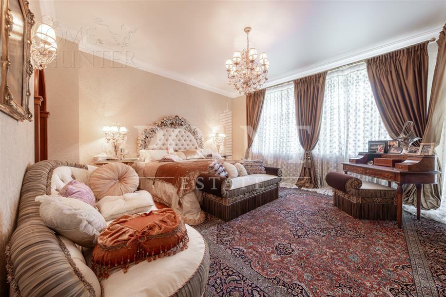 2-этажный коттедж 1 050 м² с отделкой