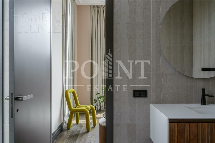 3-этажный таунхаус 310 м² с отделкой