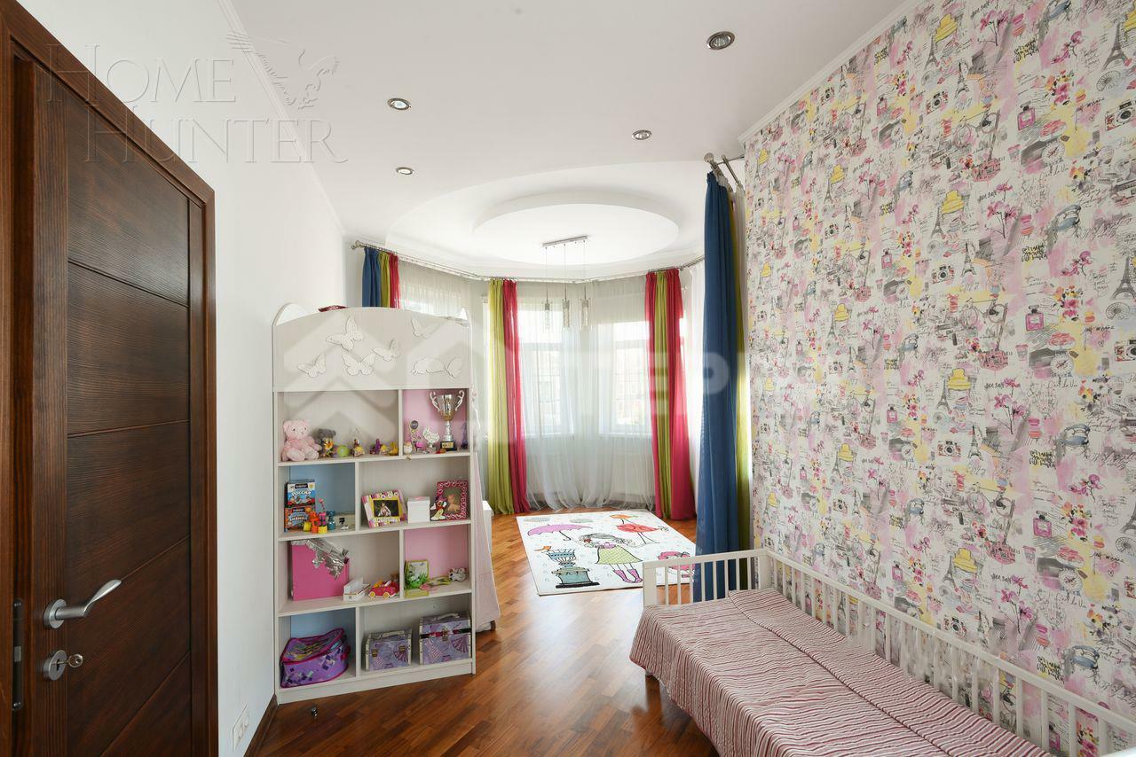 2-этажный коттедж 300 м² с отделкой