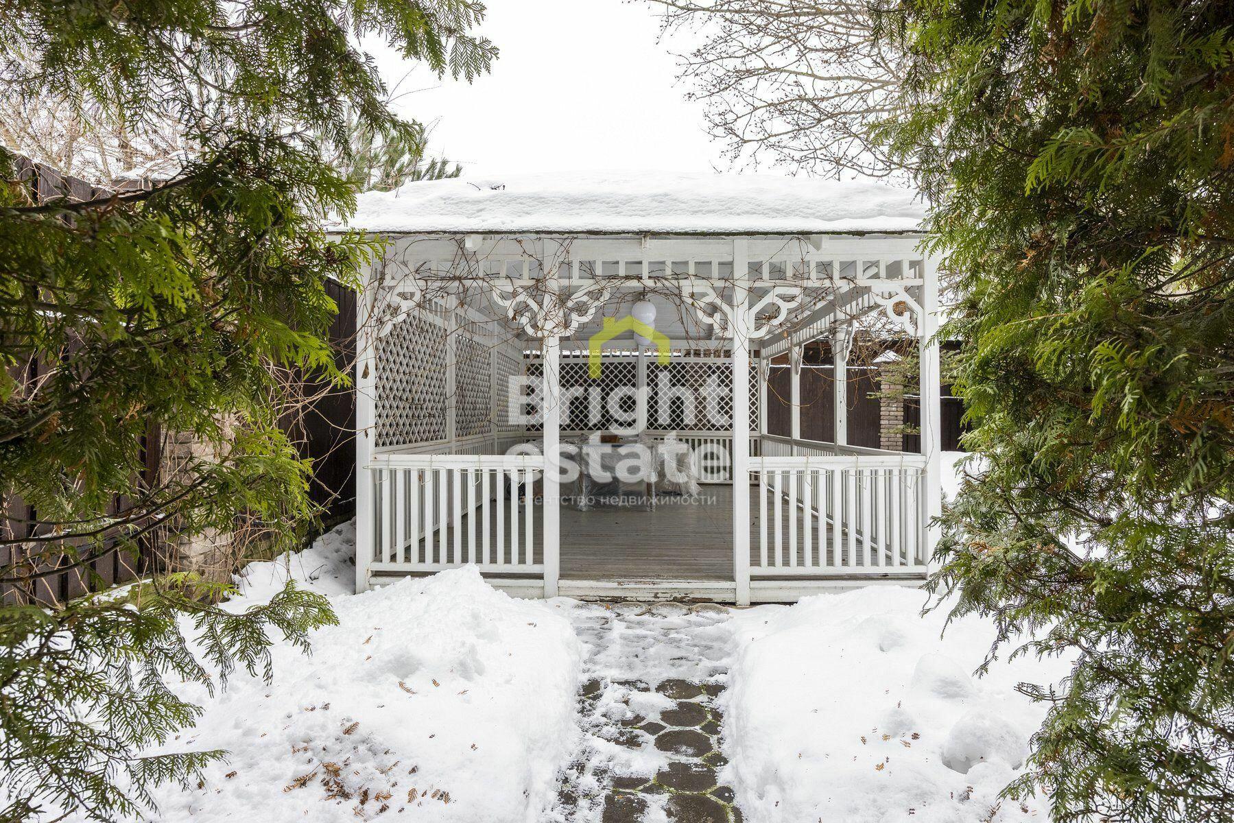 2-этажный коттедж 300 м² с отделкой