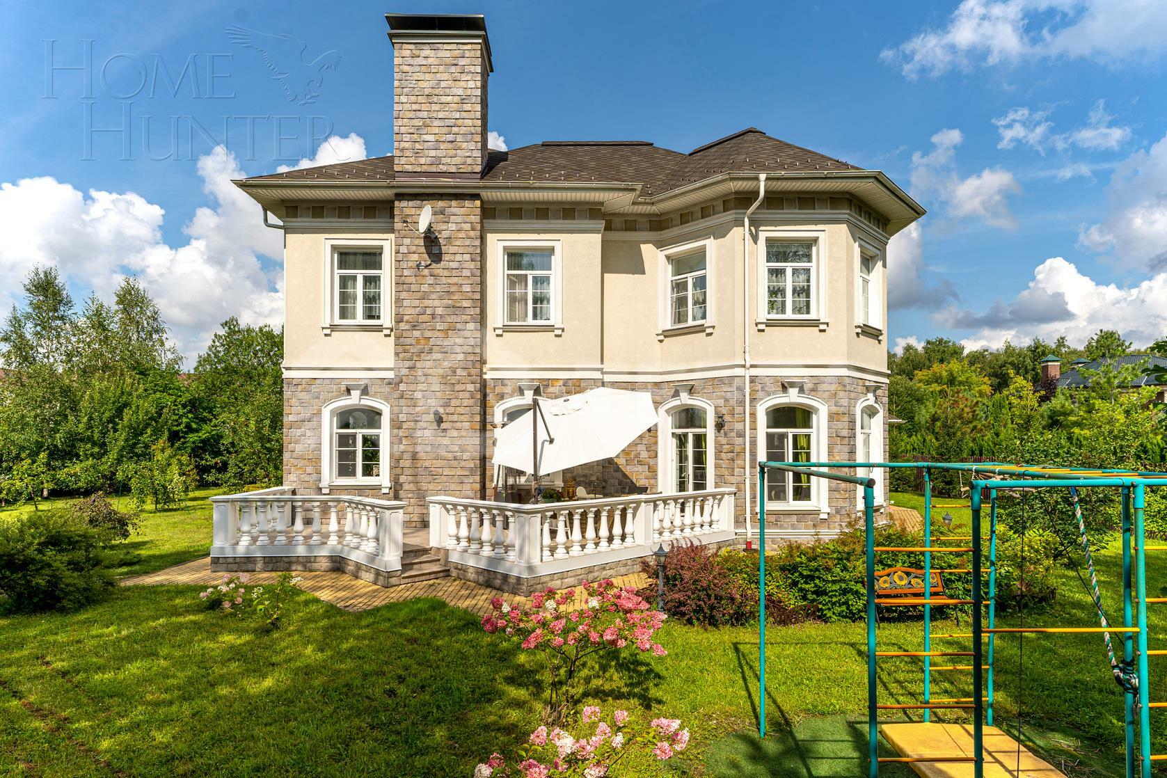 2-этажный коттедж 300 м² с отделкой