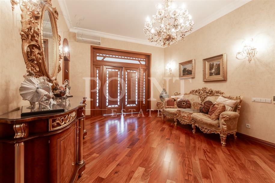 2-этажный коттедж 1 050 м² с отделкой