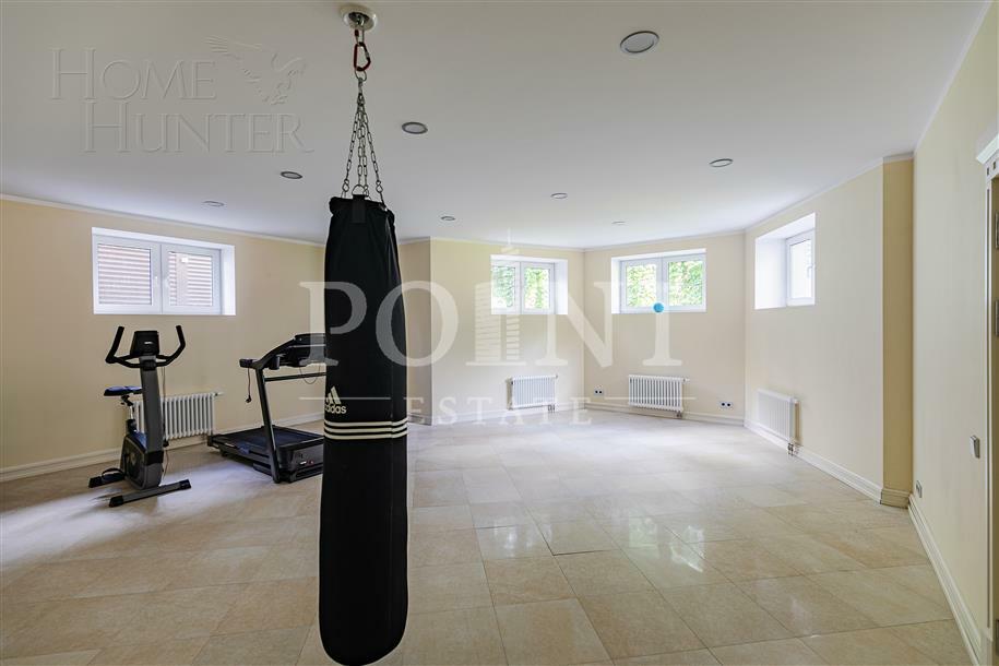 2-этажный коттедж 1 087 м² с отделкой