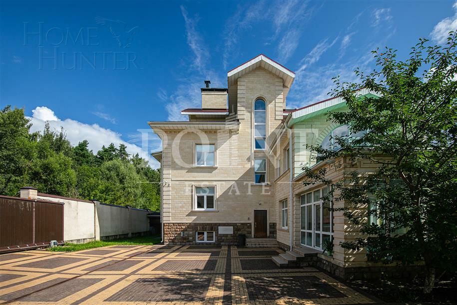 2-этажный коттедж 1 087 м² с отделкой