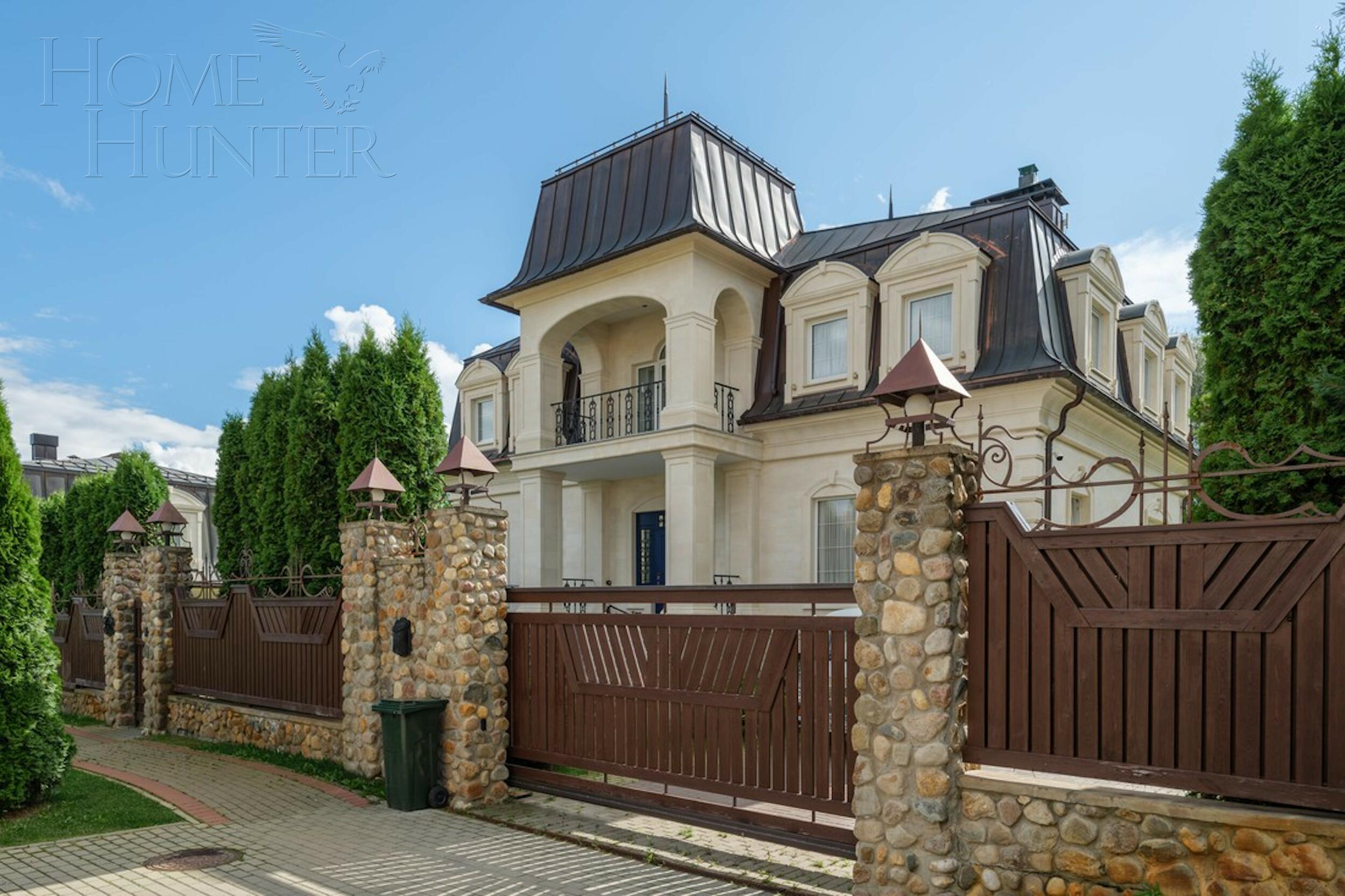 2-этажный коттедж 300 м² с отделкой