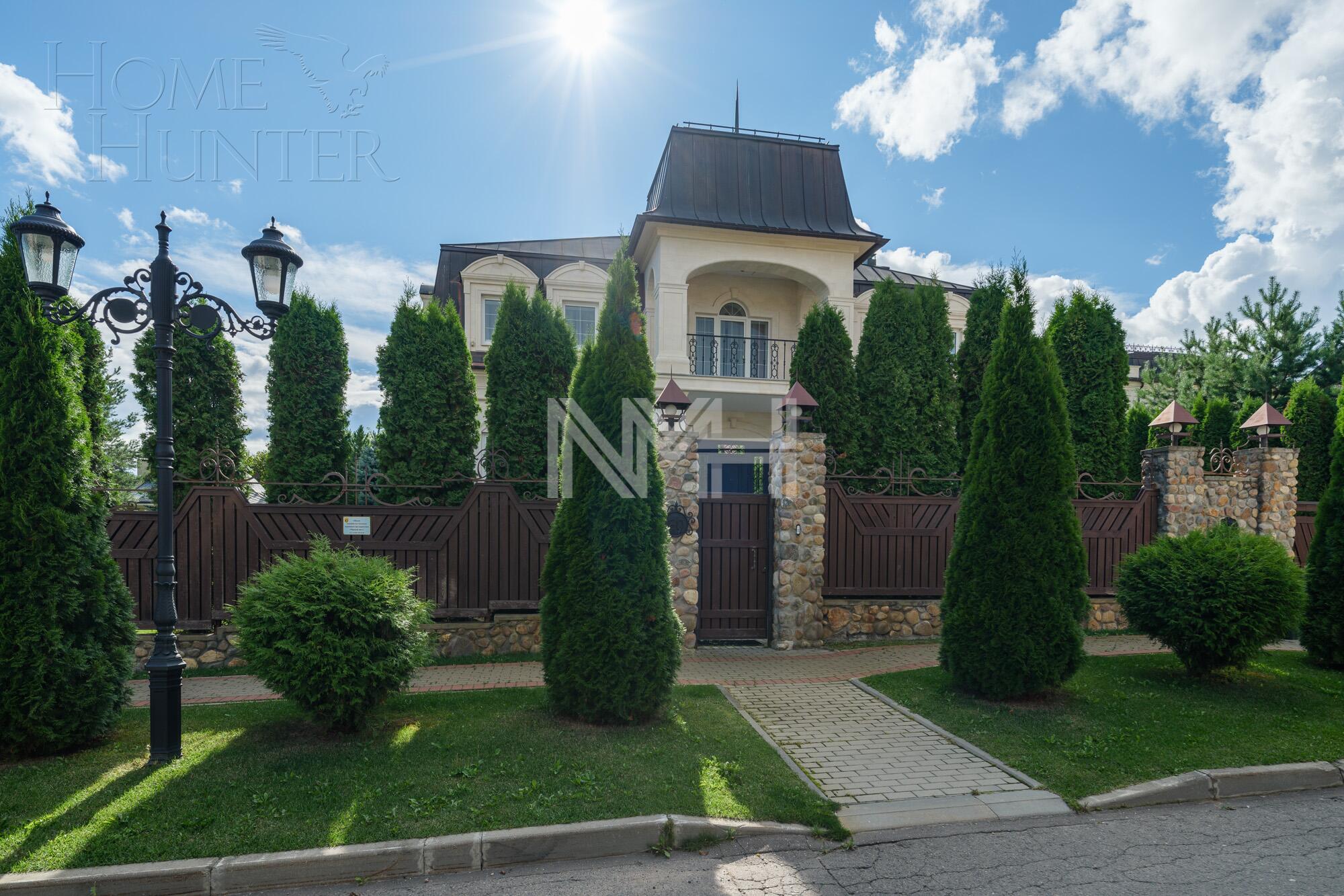 2-этажный коттедж 300 м² с отделкой