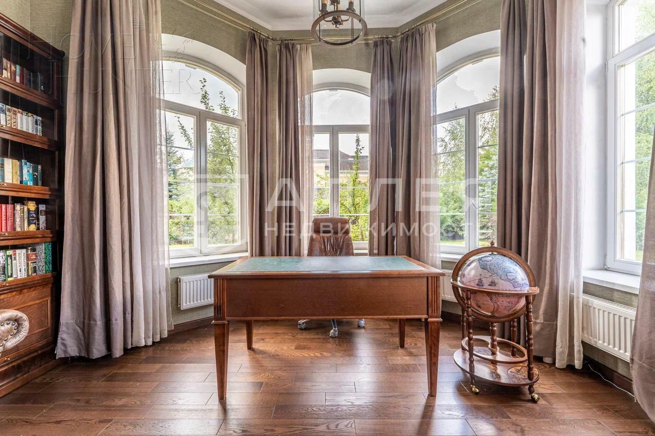 2-этажный коттедж 300 м² с отделкой