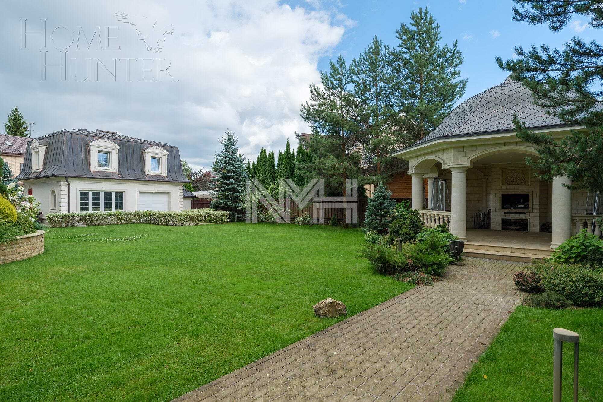 2-этажный коттедж 300 м² с отделкой