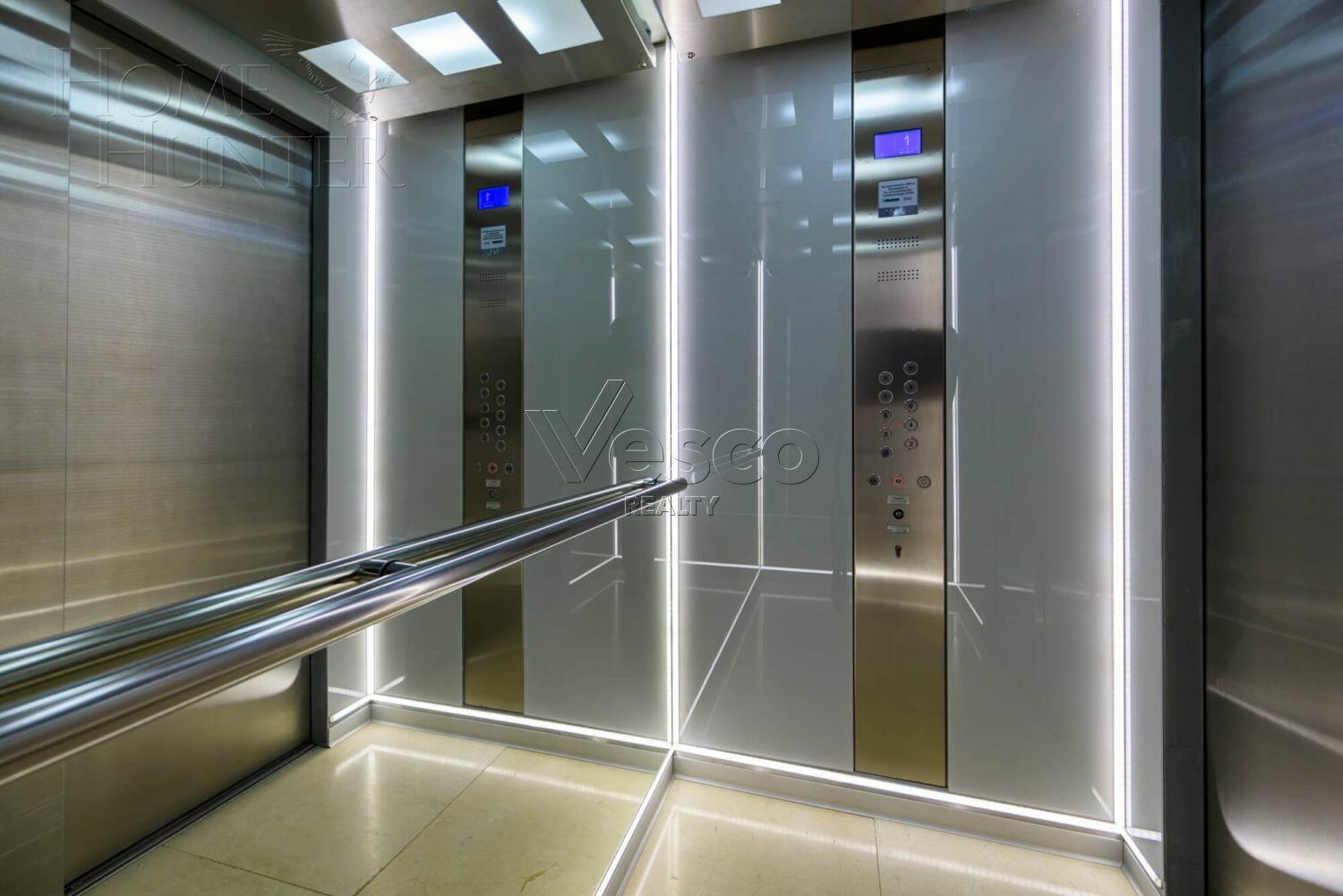 5-КОМН. КВАРТИРА С ОТДЕЛКОЙ 300 М² НА 7 ЭТАЖЕ