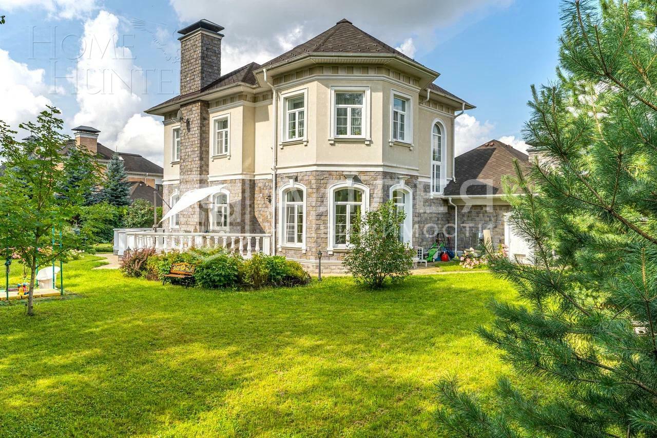 2-этажный коттедж 300 м² с отделкой