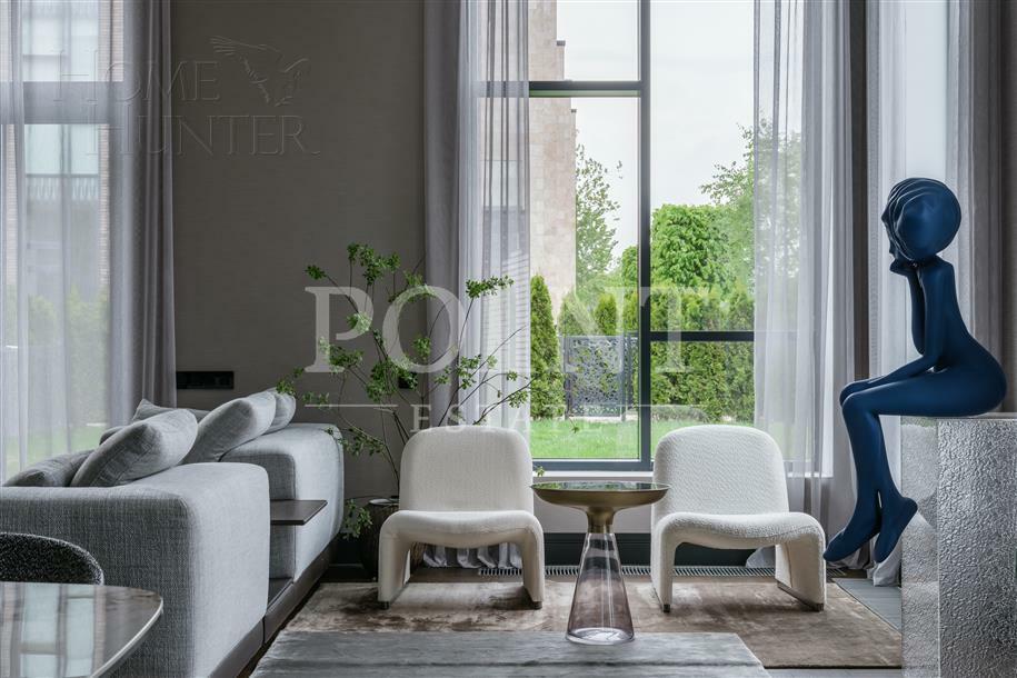 3-этажный таунхаус 310 м² с отделкой