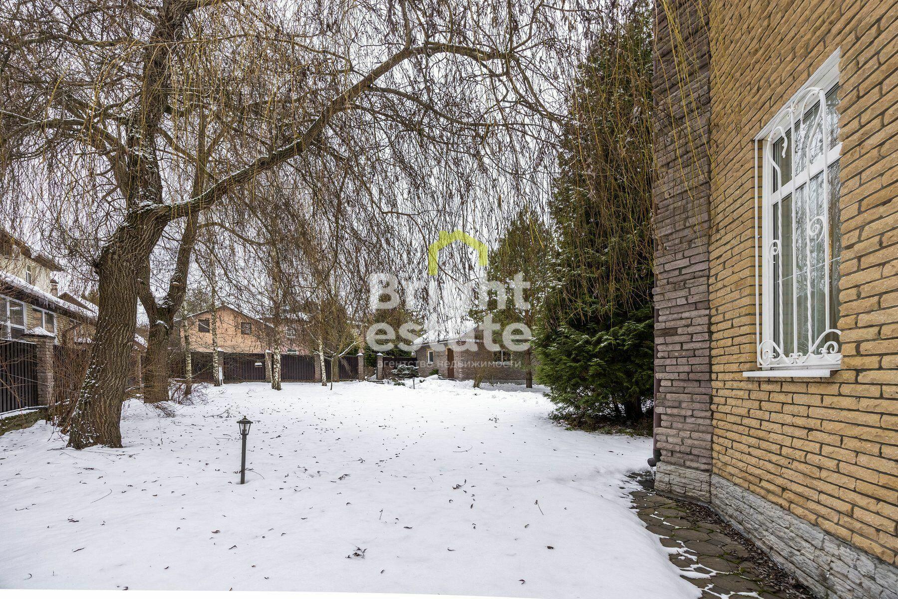 2-этажный коттедж 300 м² с отделкой