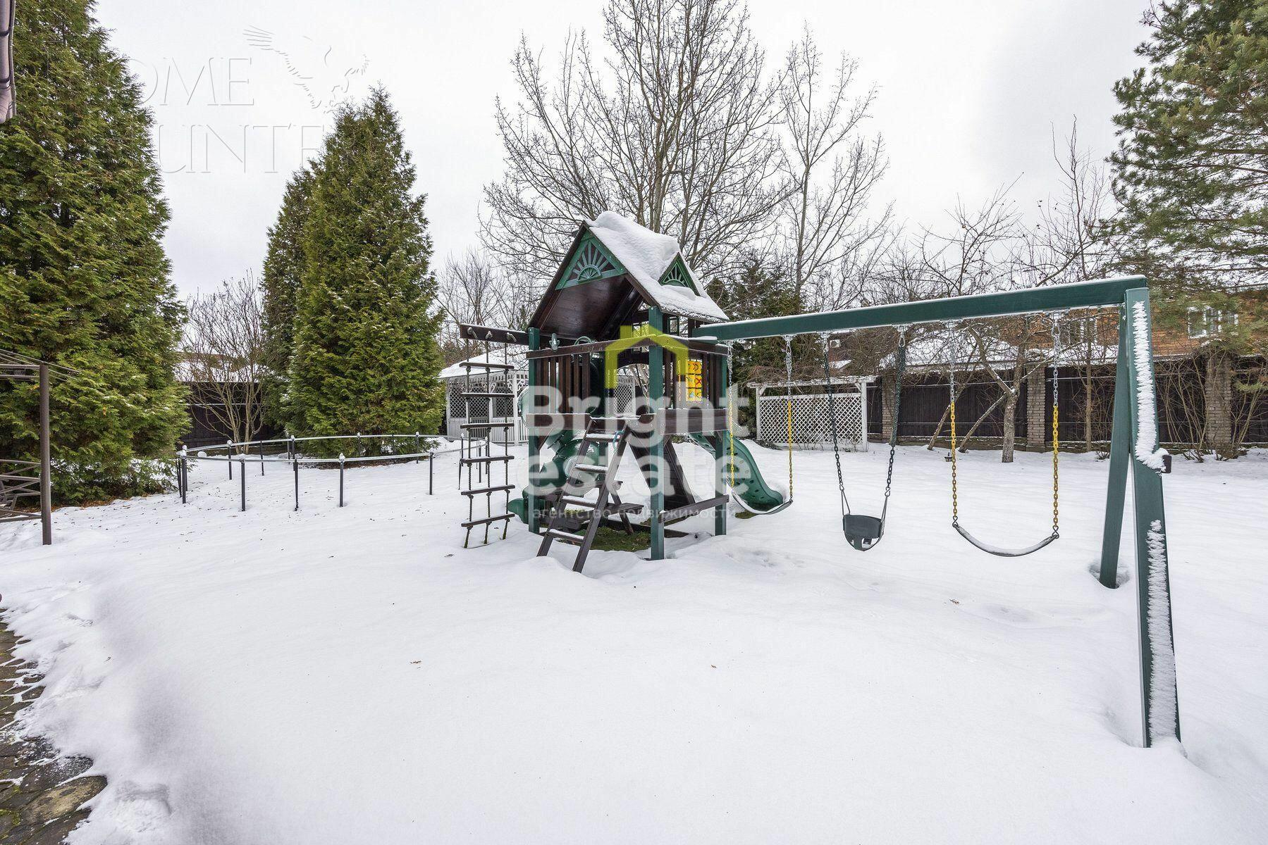 2-этажный коттедж 300 м² с отделкой