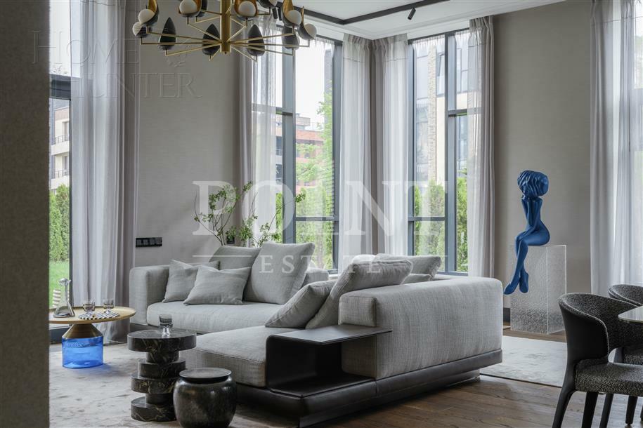 3-этажный таунхаус 310 м² с отделкой