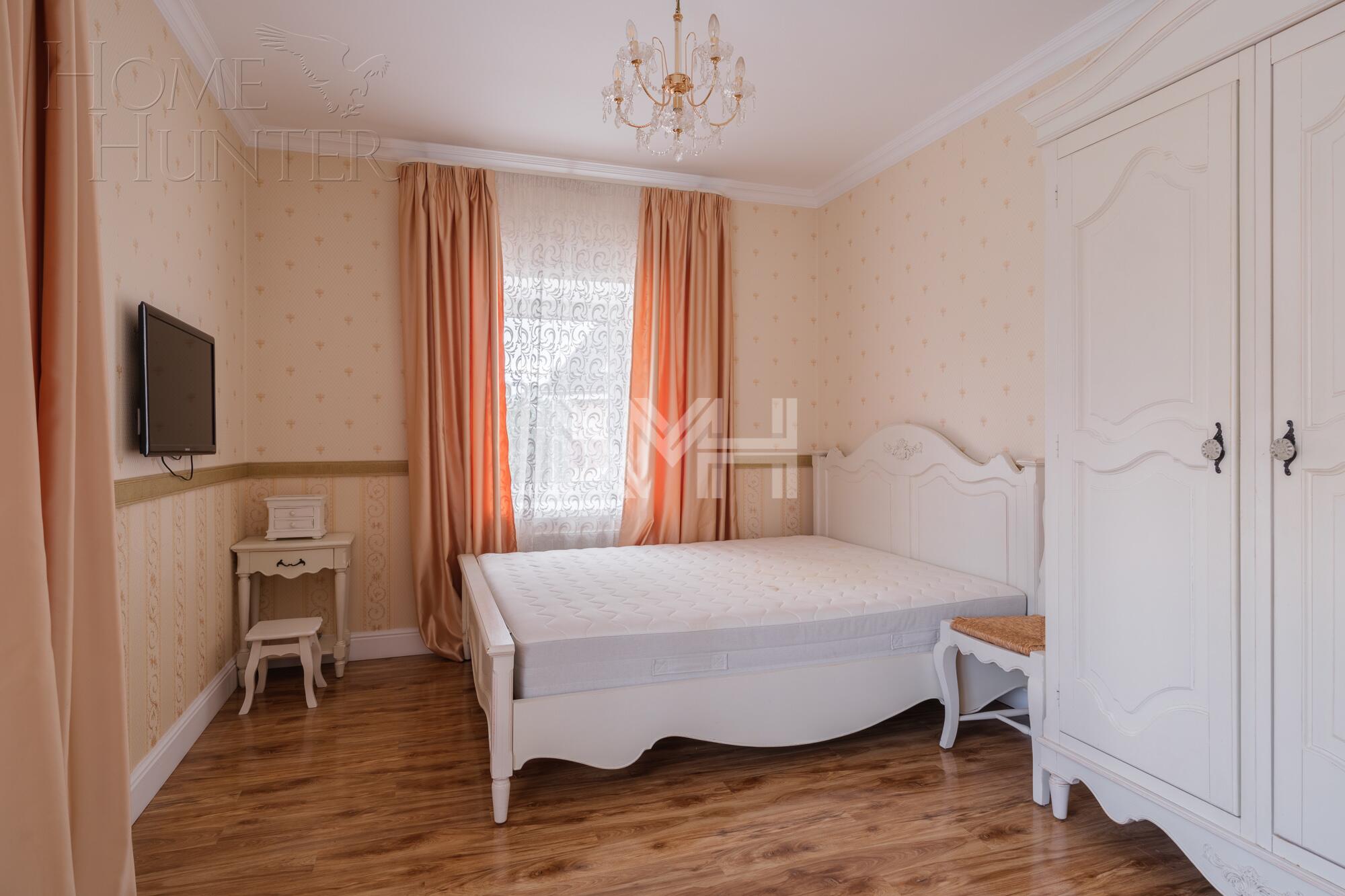 2-этажный коттедж 300 м² с отделкой