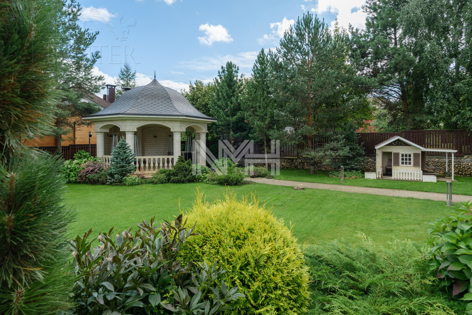 2-этажный коттедж 300 м² с отделкой