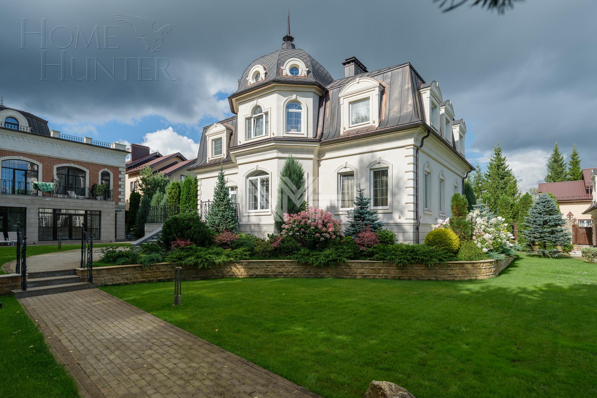 2-этажный коттедж 300 м² с отделкой