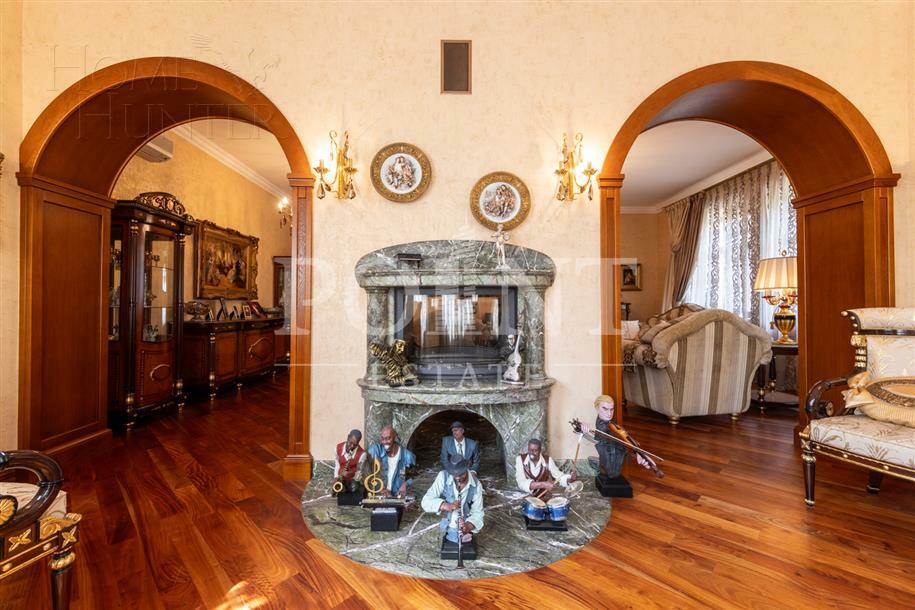 2-этажный коттедж 1 050 м² с отделкой