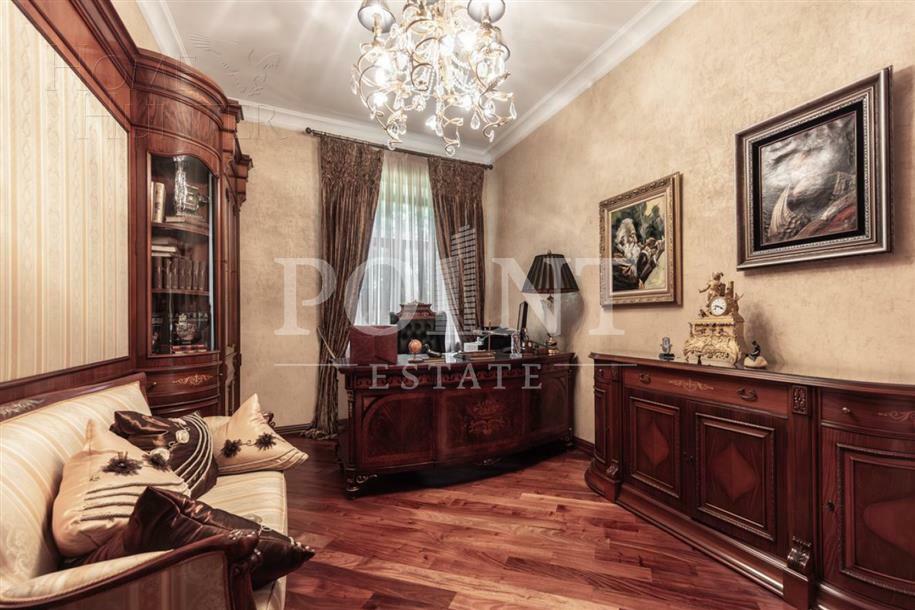 2-этажный коттедж 1 050 м² с отделкой