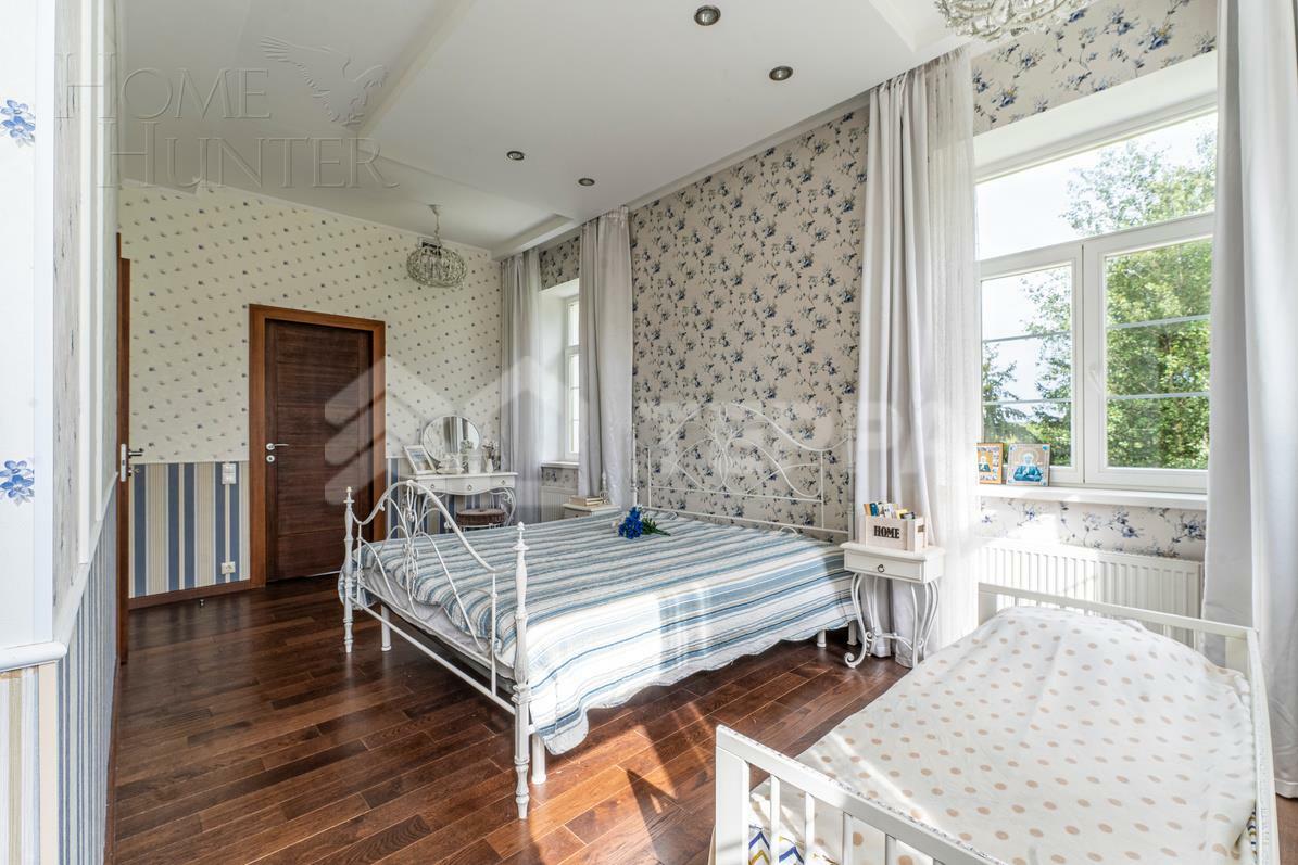 2-этажный коттедж 300 м² с отделкой