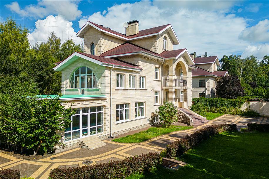 2-этажный коттедж 1 087 м² с отделкой