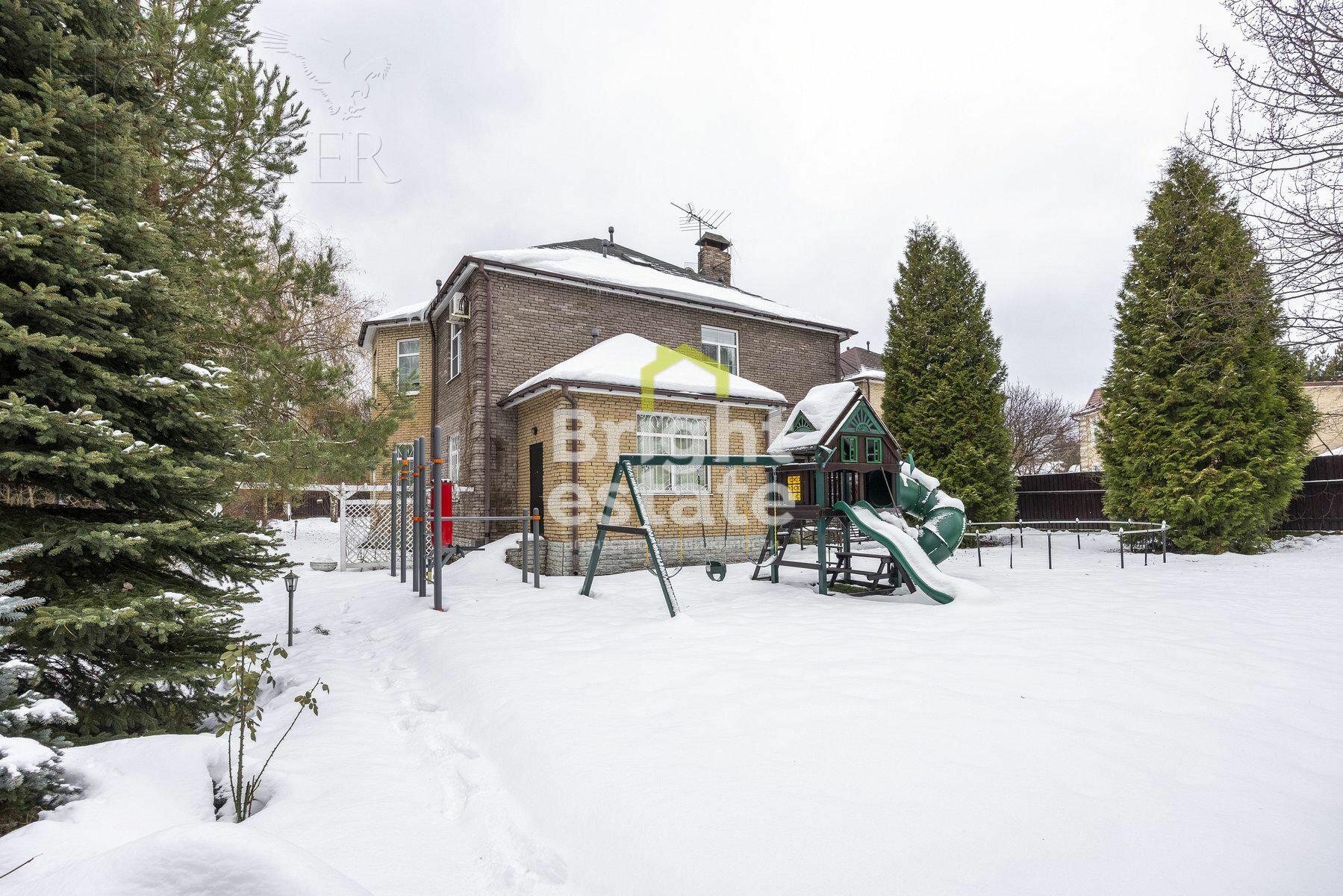 2-этажный коттедж 300 м² с отделкой