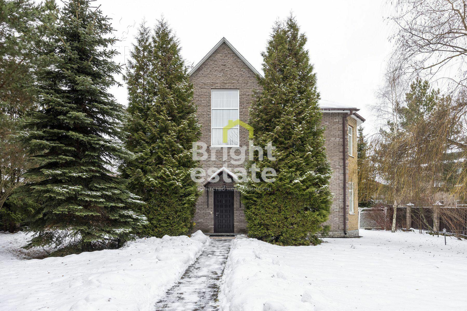 2-этажный коттедж 300 м² с отделкой