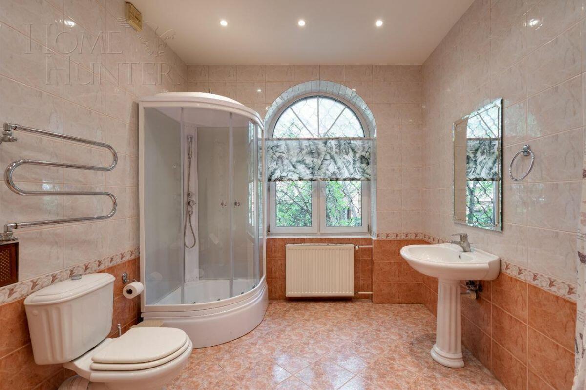 2-этажный коттедж 370 м² с отделкой