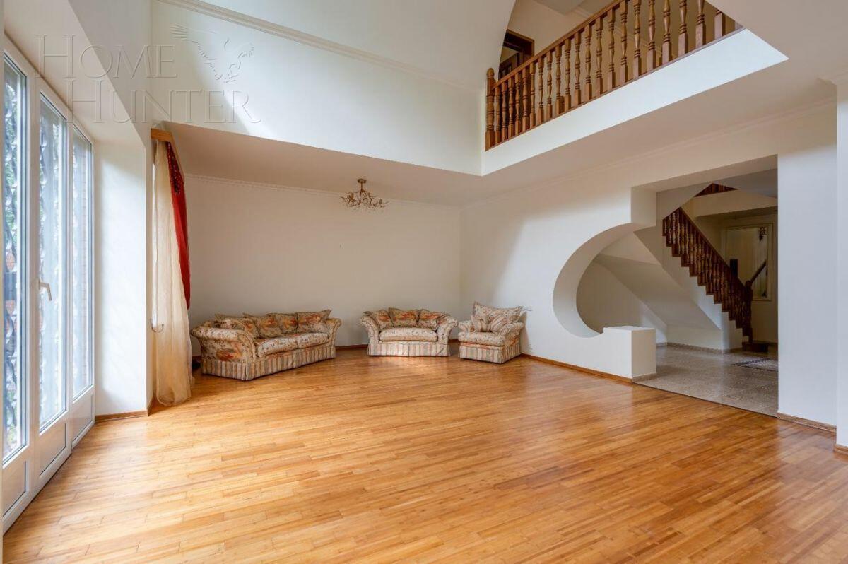 2-этажный коттедж 370 м² с отделкой