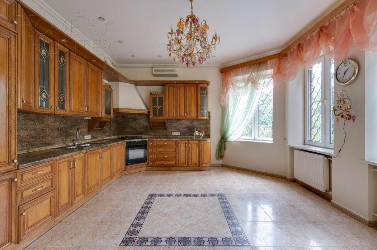 2-этажный коттедж 370 м² с отделкой