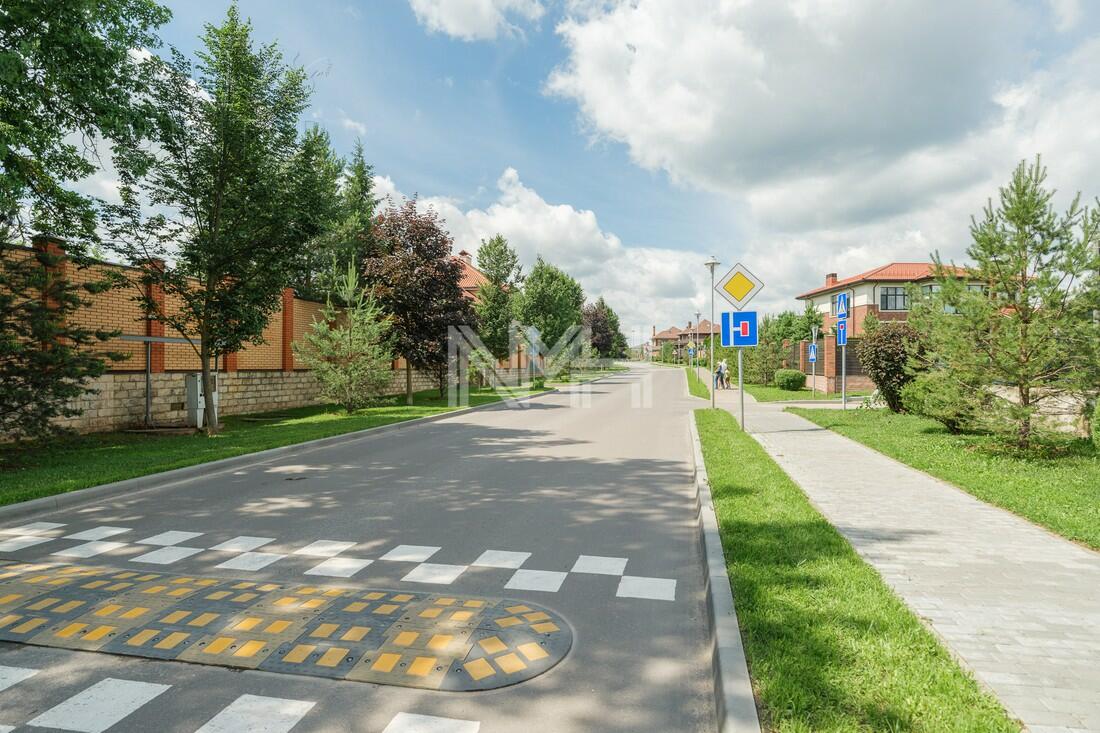 Участок 24 сот. в охраняемом поселке