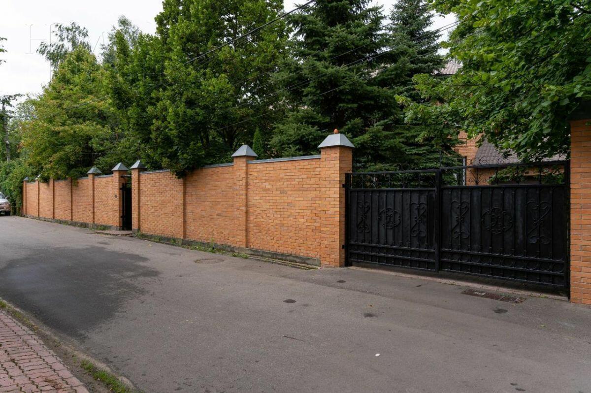 2-этажный коттедж 370 м² с отделкой