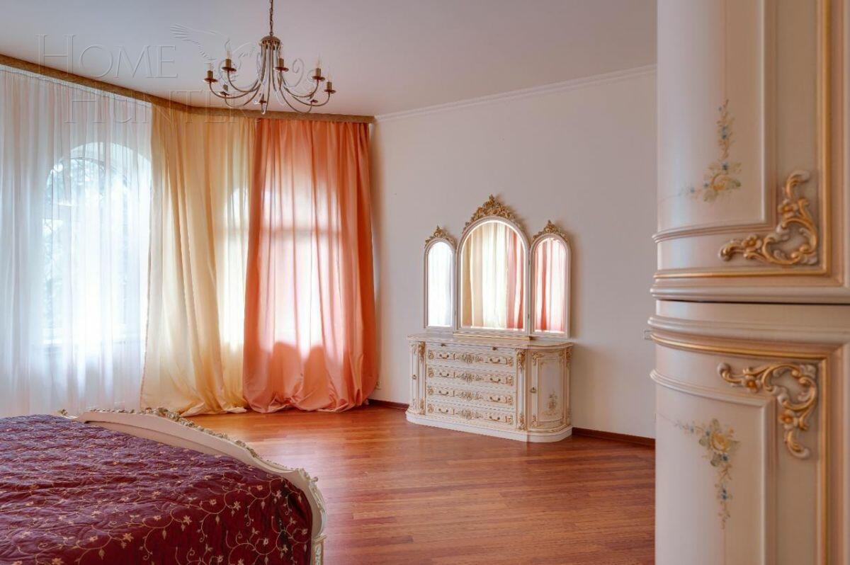 2-этажный коттедж 370 м² с отделкой