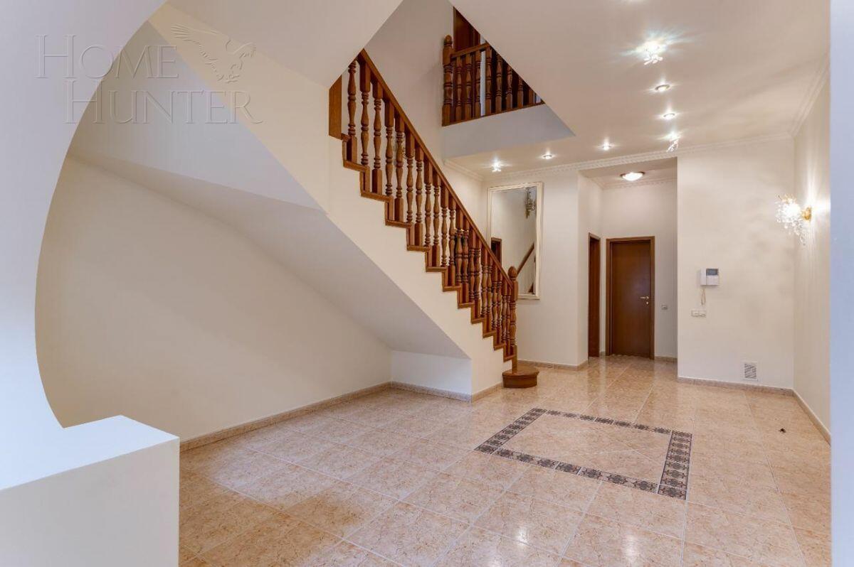 2-этажный коттедж 370 м² с отделкой