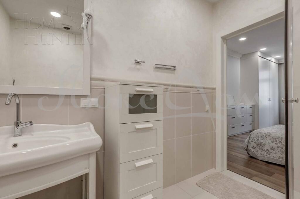 4-КОМН. КВАРТИРА С ОТДЕЛКОЙ 202 М² НА 4 ЭТАЖЕ