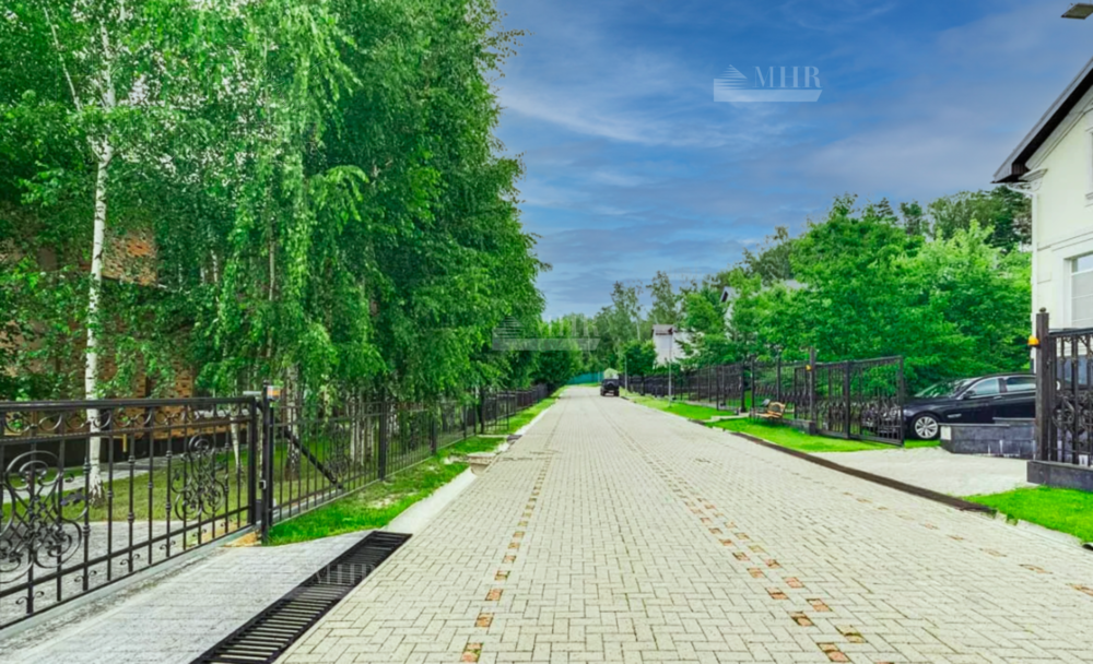 2-этажный коттедж 330 м² без отделки