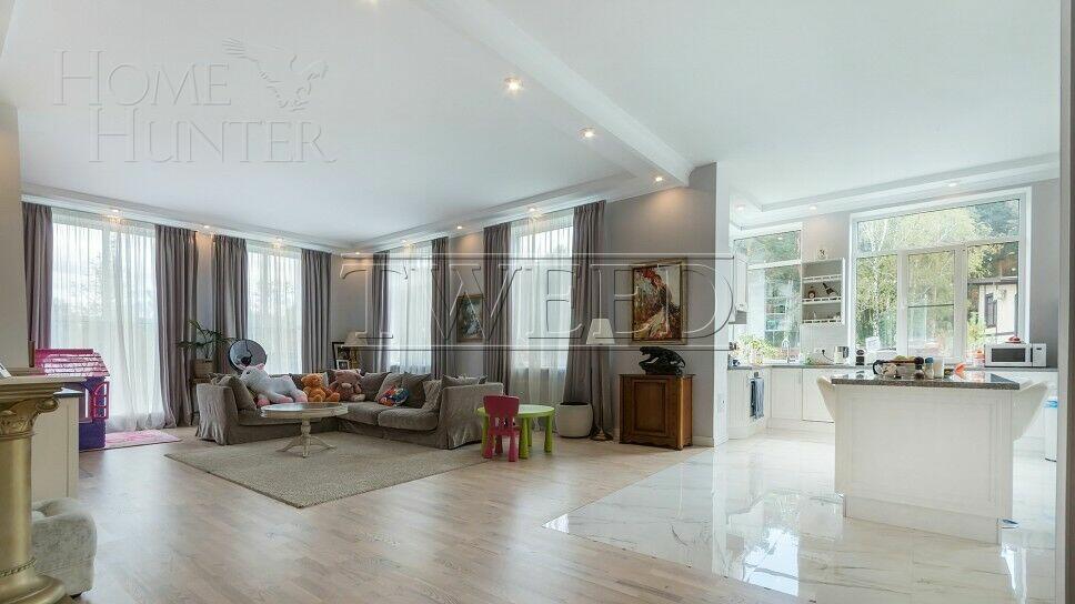 2-этажный коттедж 320 м² с отделкой