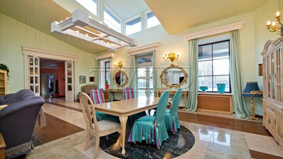 2-этажный коттедж 1 100 м² с отделкой