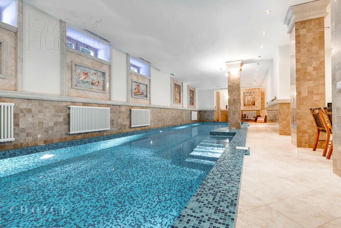 2-этажный коттедж 980 м² с отделкой