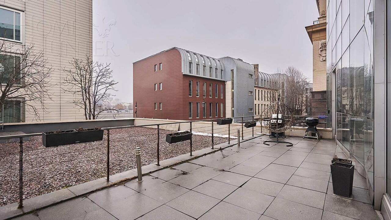 4-КОМН. КВАРТИРА С ОТДЕЛКОЙ 159.3 М² НА 2 ЭТАЖЕ