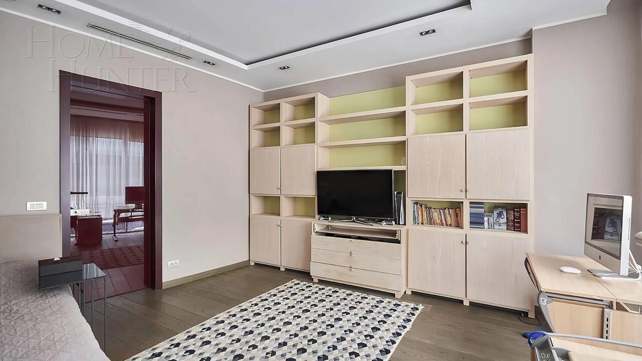 4-КОМН. КВАРТИРА С ОТДЕЛКОЙ 159.3 М² НА 2 ЭТАЖЕ