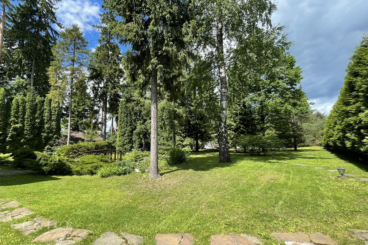 Участок 15 сот. в охраняемом поселке