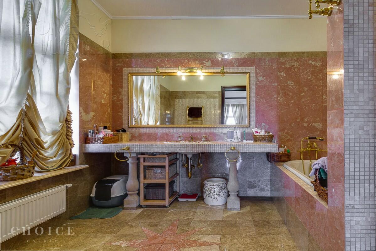 2-этажный коттедж 980 м² с отделкой