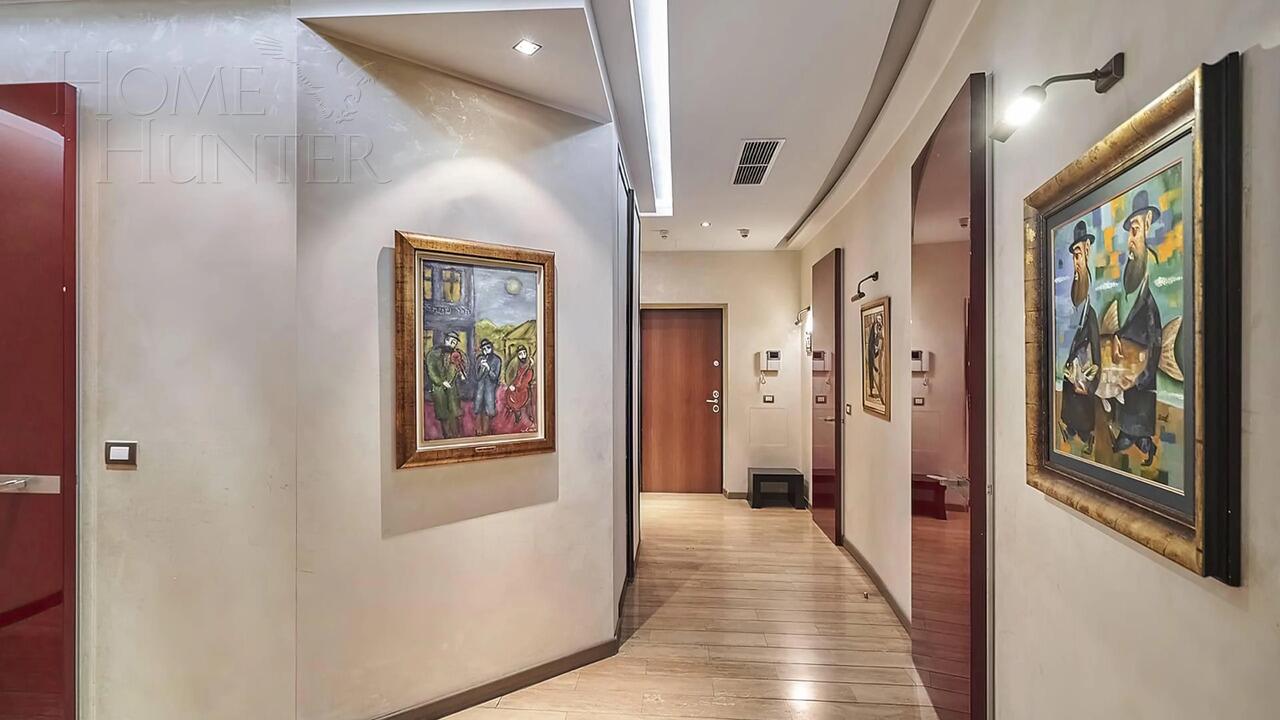 4-КОМН. КВАРТИРА С ОТДЕЛКОЙ 159.3 М² НА 2 ЭТАЖЕ